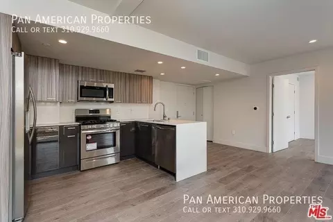 1306 N Orange Dr, Los Angeles, CA 90028