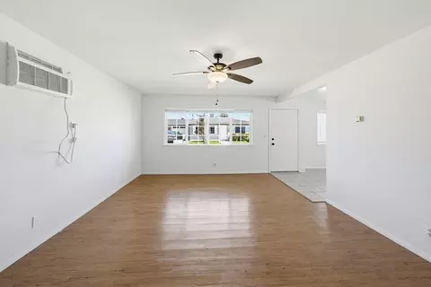 720 Williams Dr, Huntington Beach, CA 92648