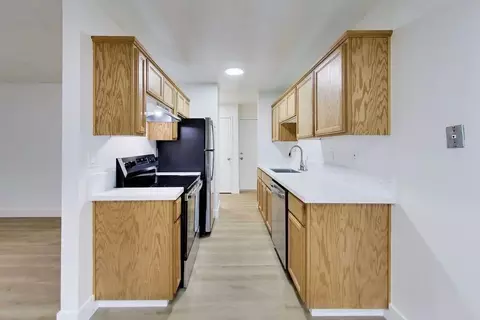 2727 Marina Blvd, San Leandro, CA 94577