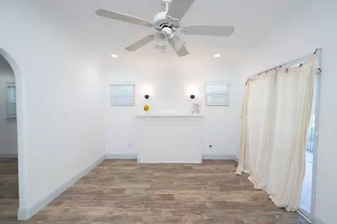 822 E Windsor Rd, Glendale, CA 91205