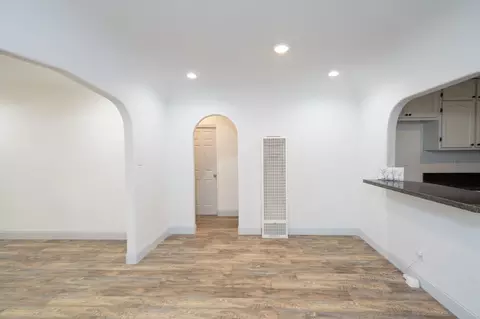 822 E Windsor Rd, Glendale, CA 91205