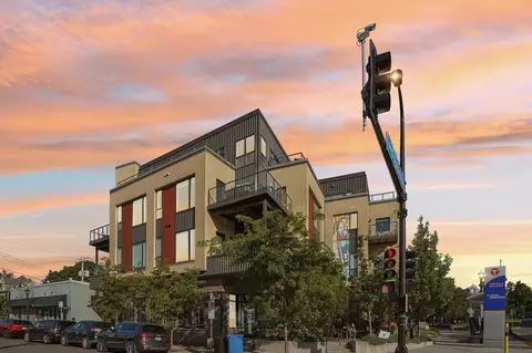 2810 W 43rd St, Minneapolis, MN 55410