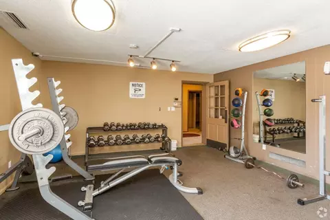 11766 Wakeley Plz, Omaha, NE 68154