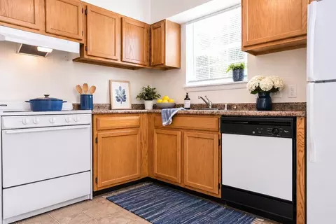 1469 Key Pkwy, Frederick, MD 21702 photo 5