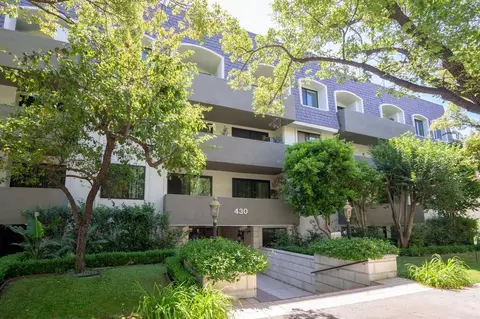 430 N Maple Dr, Beverly Hills, CA 90210