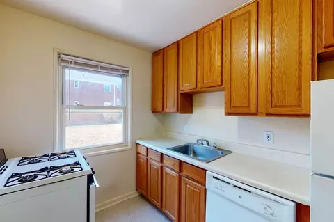 144 Bogert Rd, River Edge, NJ 07661
