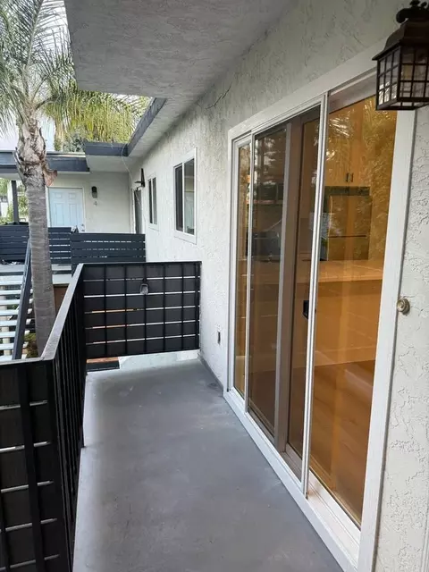 1941 Thomas Ave, San Diego, CA 92109