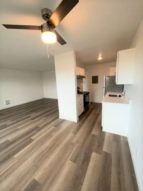 351 Vuemont Pl NE, Renton, WA 98056