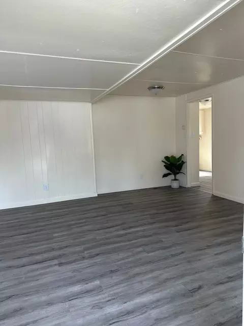954 Henderson Ave, Sunnyvale, CA 94086 photo 2