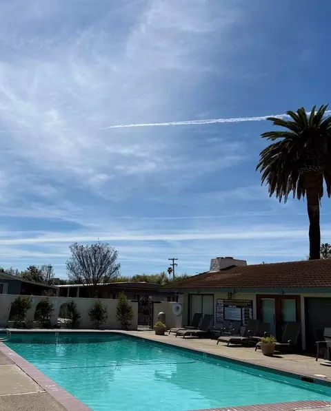 954 Henderson Ave, Sunnyvale, CA 94086