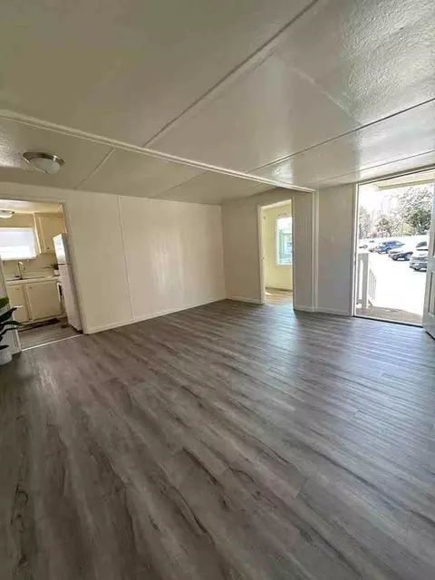 954 Henderson Ave, Sunnyvale, CA 94086 photo 3