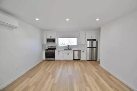 11645 Moorpark St, Los Angeles, CA 91602