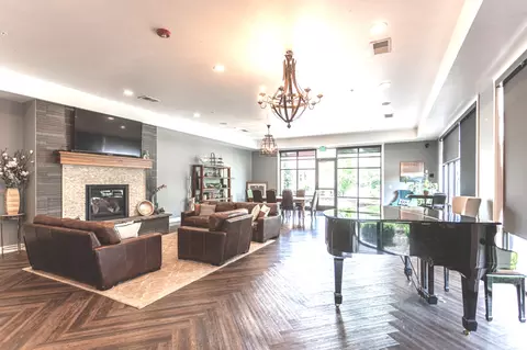 60 S Main St, Layton, UT 84041