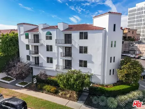 11675 Darlington Ave, Los Angeles, CA 90049