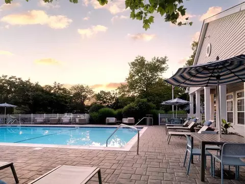 313 Avalon Cir, Smithtown, NY 11787 photo 36