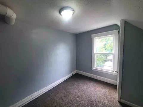 7315 Guthrie Ave, Cleveland, OH 44102