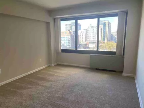 816 Easley St, Silver Spring, MD 20910 photo 6