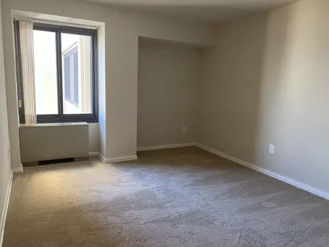 816 Easley St, Silver Spring, MD 20910 photo 9