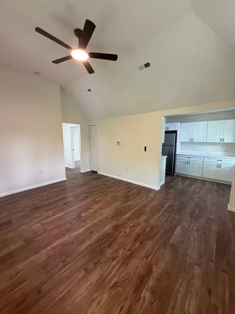 2080 E 5th Ave, Columbus, OH 43219