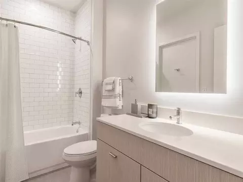 2121 1st St SW, Washington, DC 20024 photo 25