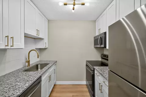 6540 Murray Ave, Cincinnati, OH 45227