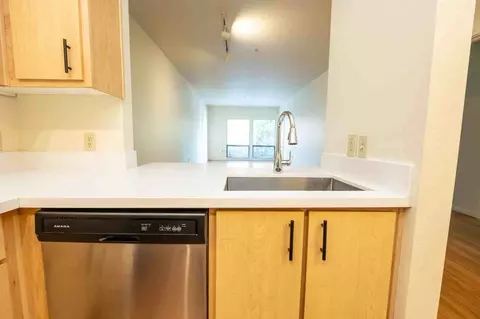 2315 NW Overton St, Portland, OR 97210