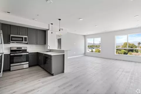 6904 Eton Ave, Canoga Park, CA 91303