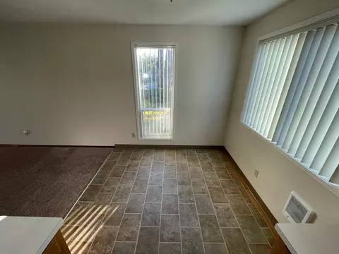 1115 Liberty Cir S, Salem, OR 97306 photo 6