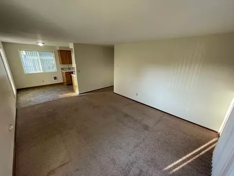 1115 Liberty Cir S, Salem, OR 97306 photo 8
