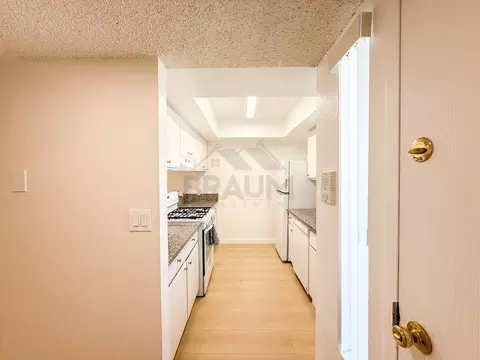 4638 Tilden Ave, Los Angeles, CA 91403