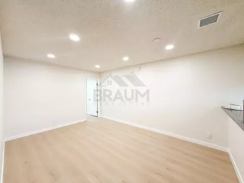 4638 Tilden Ave, Los Angeles, CA 91403