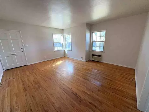 1233 N Hollywood Way, Burbank, CA 91505