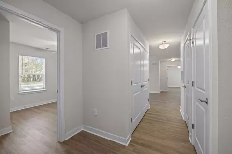 400 Harbor Village Way, Elizabeth City, NC 27909