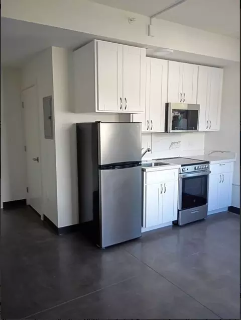 1751 Algaroba St, Honolulu, HI 96826