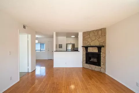 12249 Oxnard St, Los Angeles, CA 91606