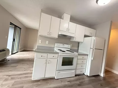 12550 SE Powell Blvd, Portland, OR 97236