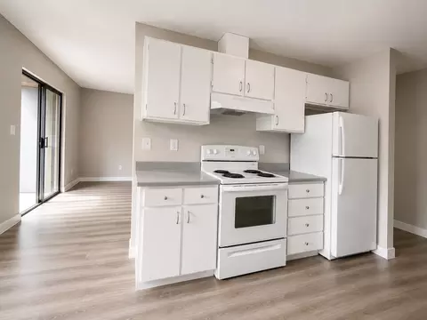 12550 SE Powell Blvd, Portland, OR 97236