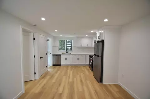14830 Dickens St, Los Angeles, CA 91403