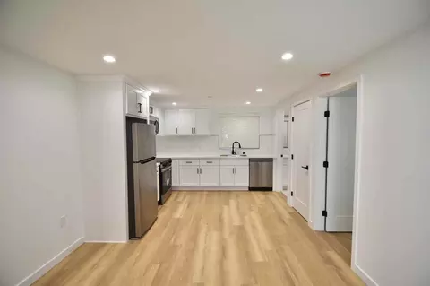 14830 Dickens St, Los Angeles, CA 91403