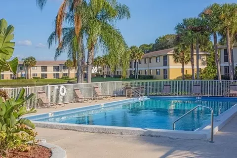 7501 Ulmerton Rd, Largo, FL 33771