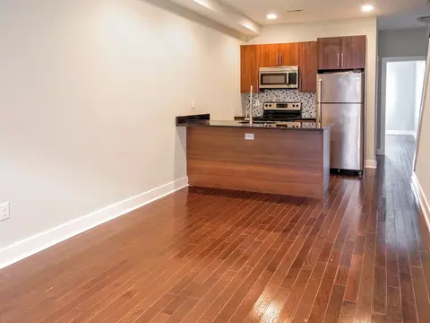 2012 W Girard Ave, Philadelphia, PA 19130