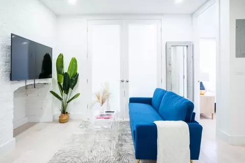 402 E 11th St, New York, NY 10009