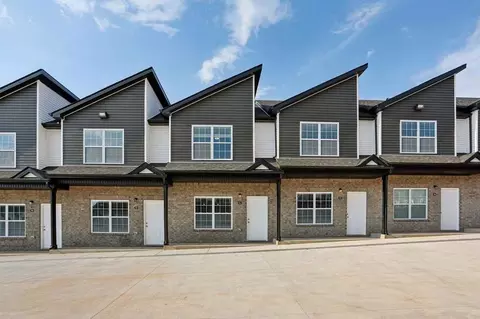 2815 Trenton Rd, Clarksville, TN 37040