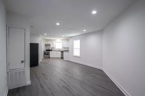 21 Towne Park Ct, Little Rock, AR 72227