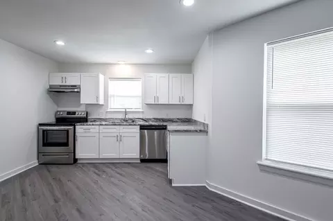 21 Towne Park Ct, Little Rock, AR 72227