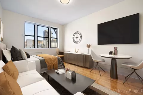 624 E 11th St, New York, NY 10009