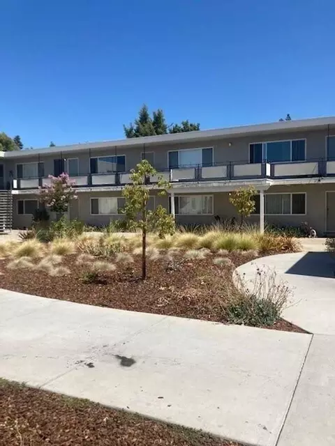 929 Tamarack Ln, Sunnyvale, CA 94086