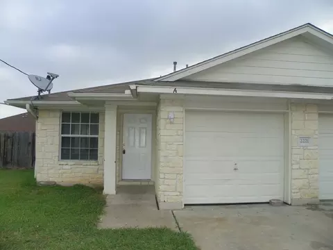 2221 Creekside Ln, Georgetown, TX 78626