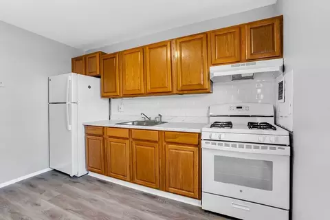 130 Stuyvesant Ave, Lyndhurst, NJ 07071