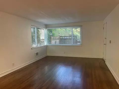 825 W Nickerson St, Seattle, WA 98119 photo 9